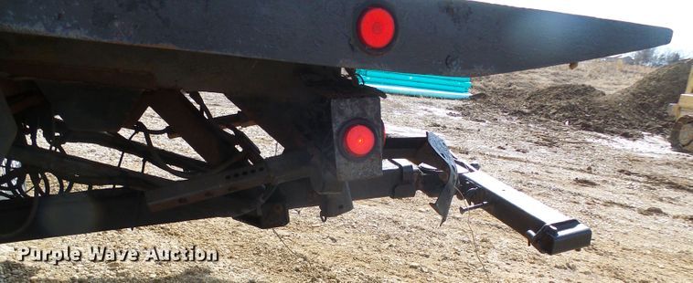 image for item DL0804 2003 International 4300  rollback truck