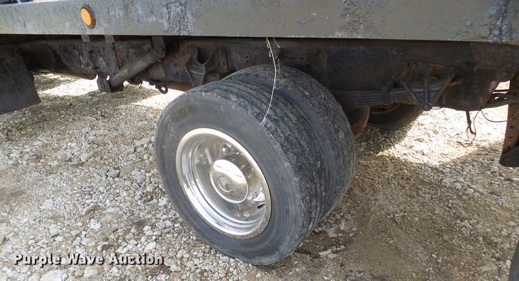 image for item DL0804 2003 International 4300  rollback truck