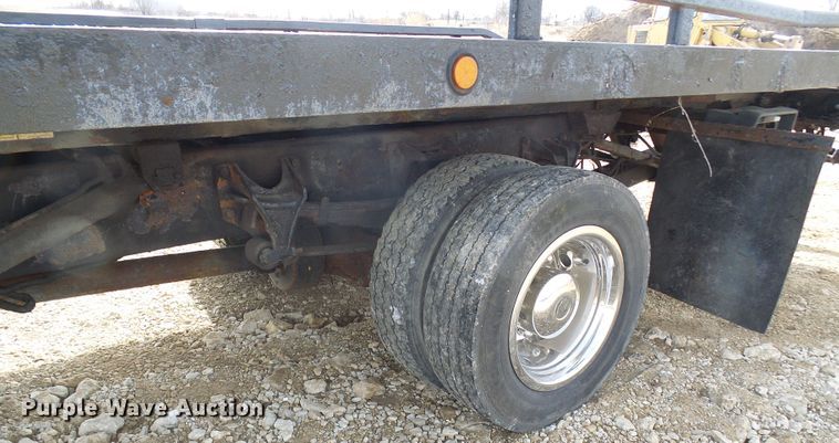 image for item DL0804 2003 International 4300  rollback truck