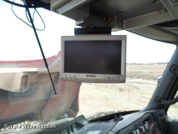 image for item DL0804 2003 International 4300  rollback truck