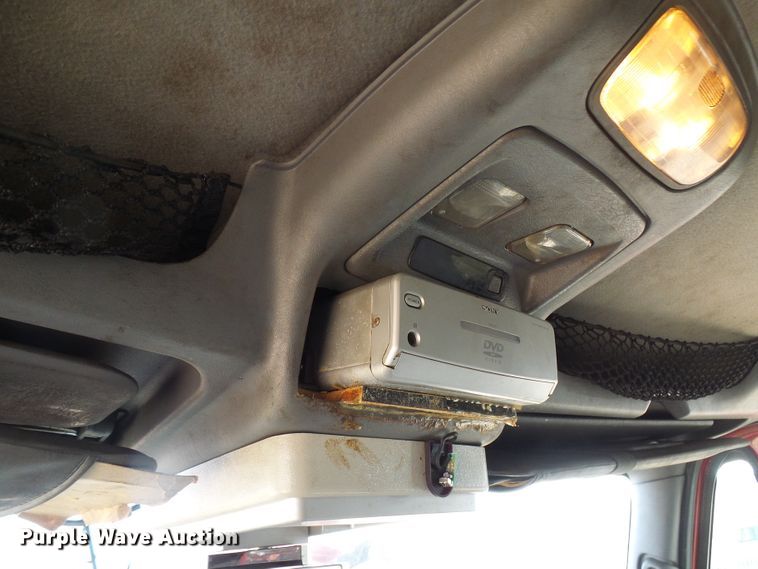 image for item DL0804 2003 International 4300  rollback truck