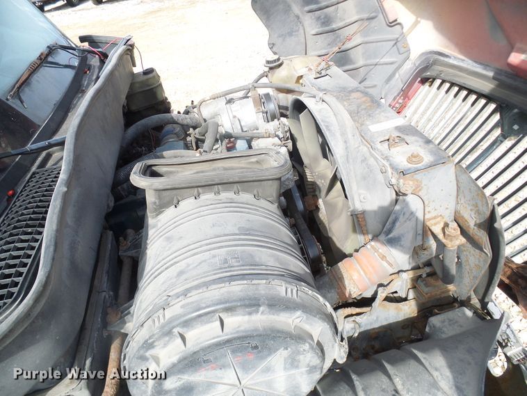 image for item DL0804 2003 International 4300  rollback truck