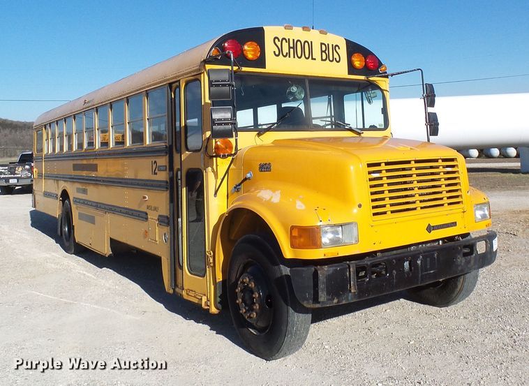 image for item DL0839 1994 International 3800  school bus