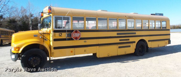 image for item DL0839 1994 International 3800  school bus