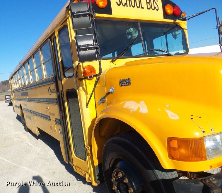 image for item DL0839 1994 International 3800  school bus