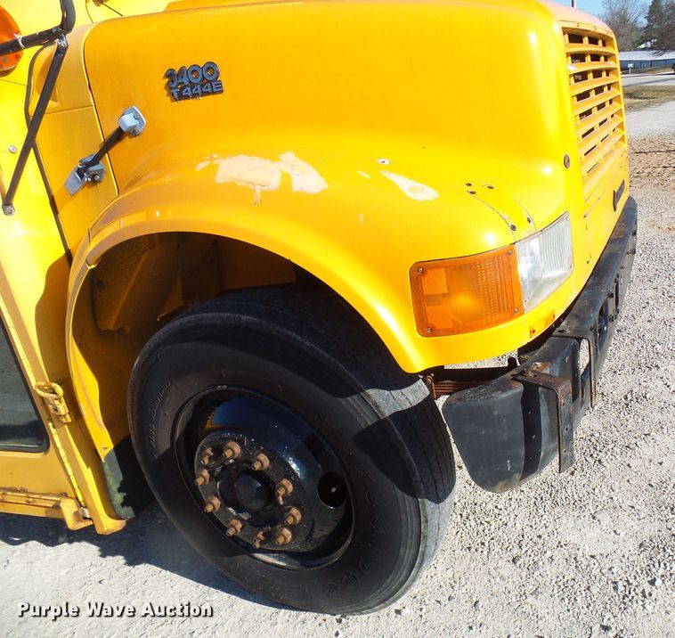 image for item DL0839 1994 International 3800  school bus
