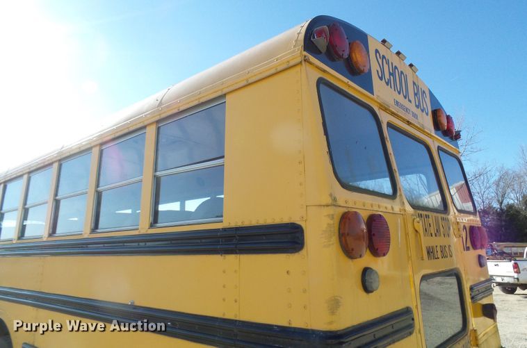 image for item DL0839 1994 International 3800  school bus