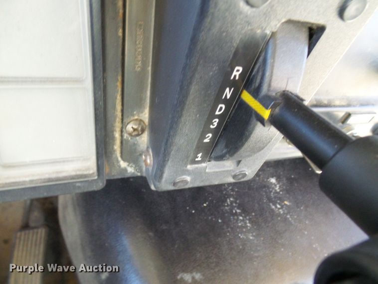 image for item DL0839 1994 International 3800  school bus