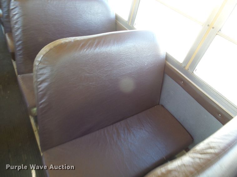 image for item DL0839 1994 International 3800  school bus