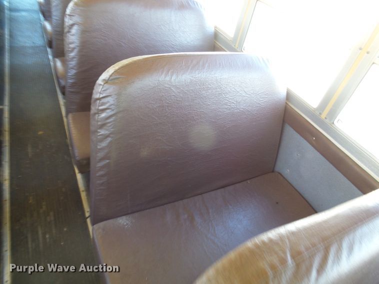 image for item DL0839 1994 International 3800  school bus