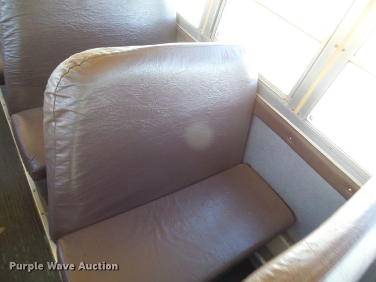 image for item DL0839 1994 International 3800  school bus