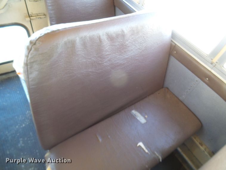 image for item DL0839 1994 International 3800  school bus