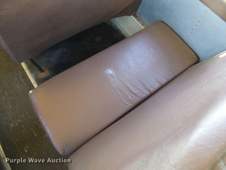 image for item DL0839 1994 International 3800  school bus