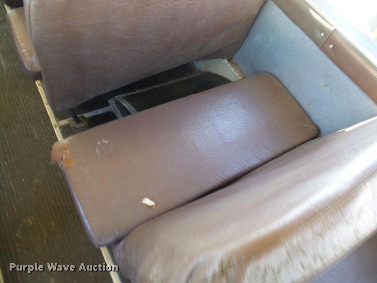 image for item DL0839 1994 International 3800  school bus