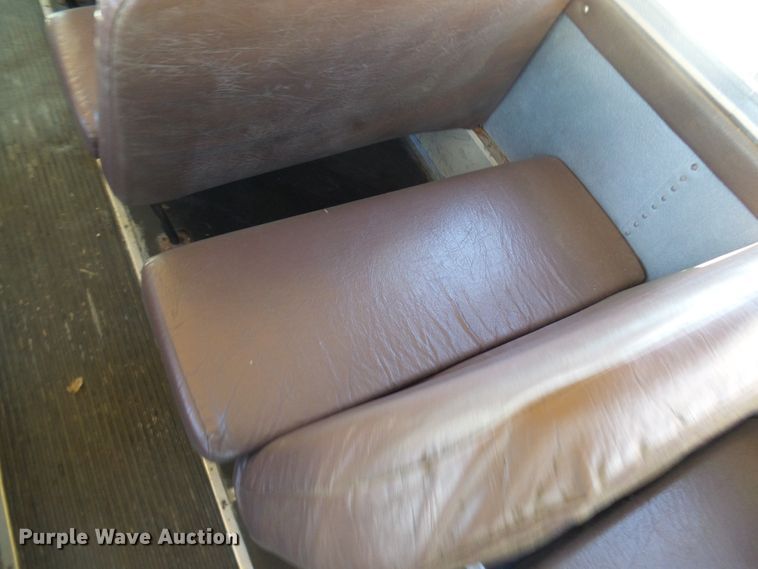 image for item DL0839 1994 International 3800  school bus