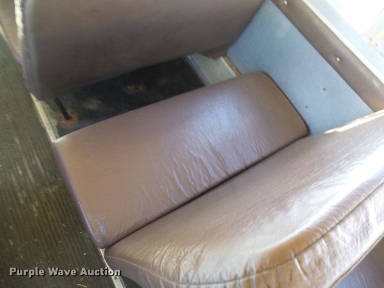 image for item DL0839 1994 International 3800  school bus