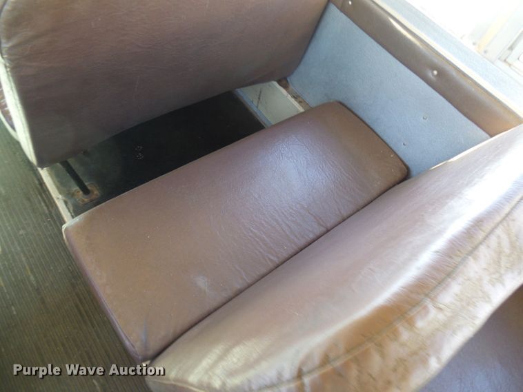 image for item DL0839 1994 International 3800  school bus