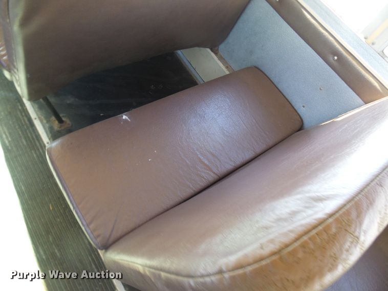 image for item DL0839 1994 International 3800  school bus