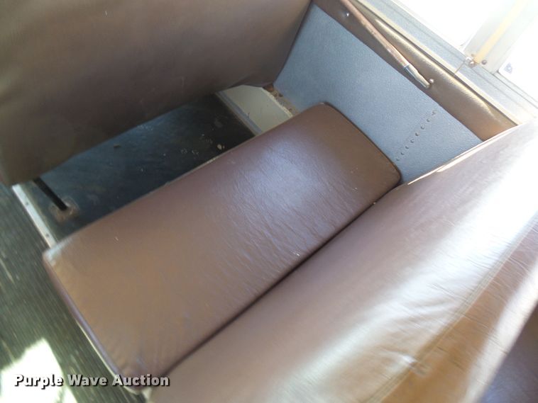 image for item DL0839 1994 International 3800  school bus