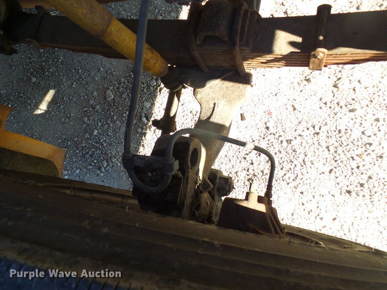 image for item DL0839 1994 International 3800  school bus