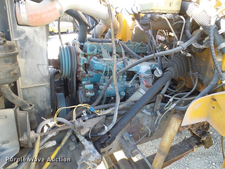 image for item DL0839 1994 International 3800  school bus