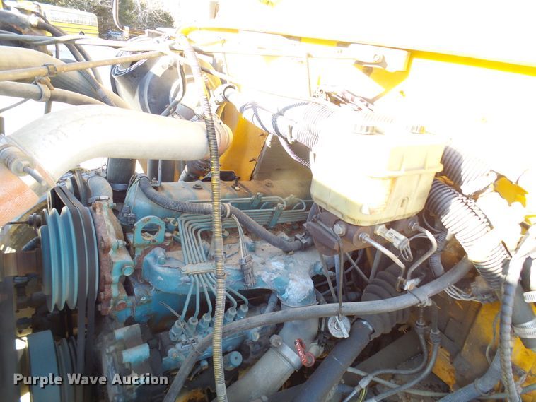 image for item DL0839 1994 International 3800  school bus