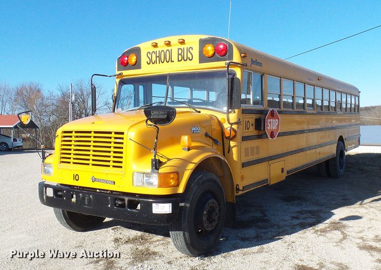 image for item DL0840 1996 International 3800  school bus