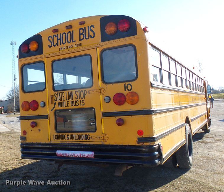 image for item DL0840 1996 International 3800  school bus
