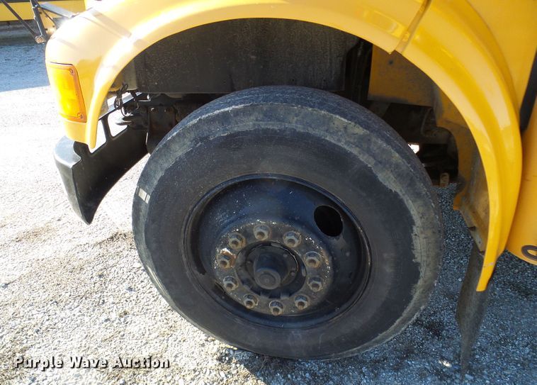 image for item DL0840 1996 International 3800  school bus