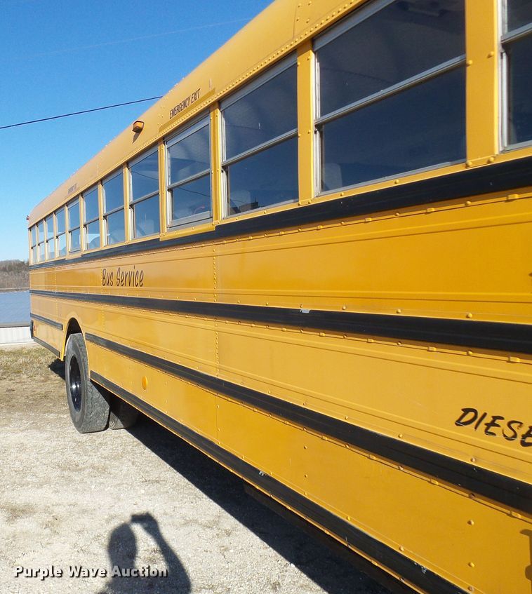 image for item DL0840 1996 International 3800  school bus