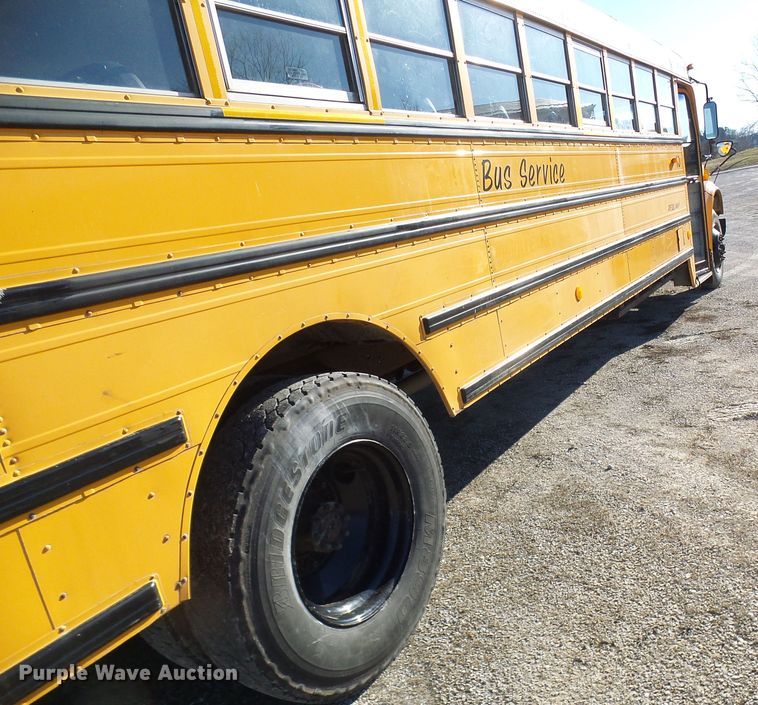 image for item DL0840 1996 International 3800  school bus