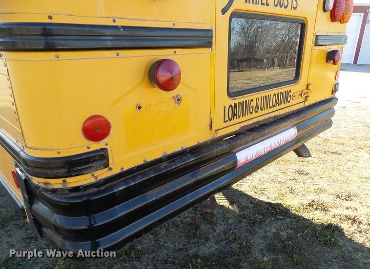 image for item DL0840 1996 International 3800  school bus