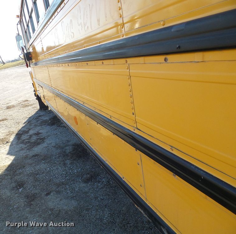 image for item DL0840 1996 International 3800  school bus