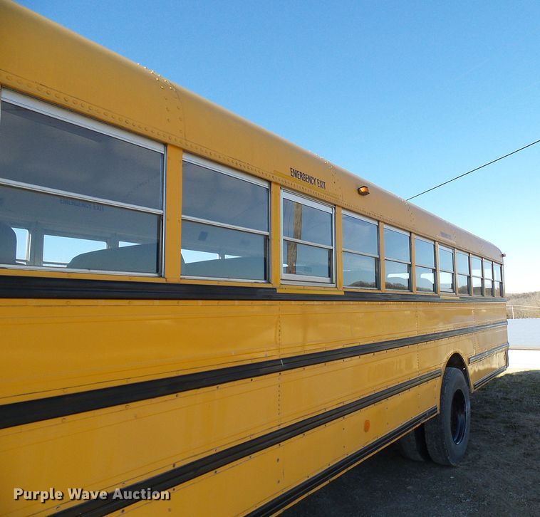 image for item DL0840 1996 International 3800  school bus