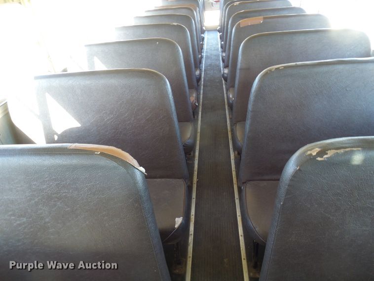 image for item DL0840 1996 International 3800  school bus