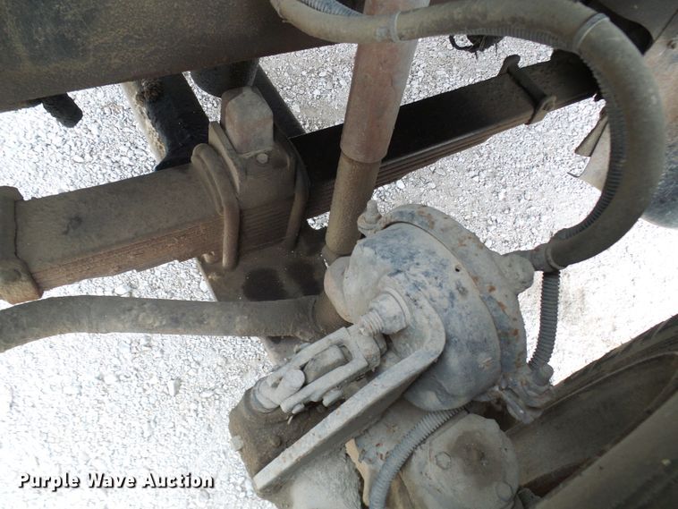 image for item DL0902 2000 Sterling L7500  refuse truck