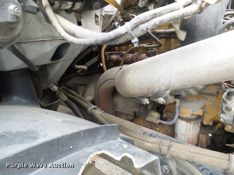 image for item DL0902 2000 Sterling L7500  refuse truck