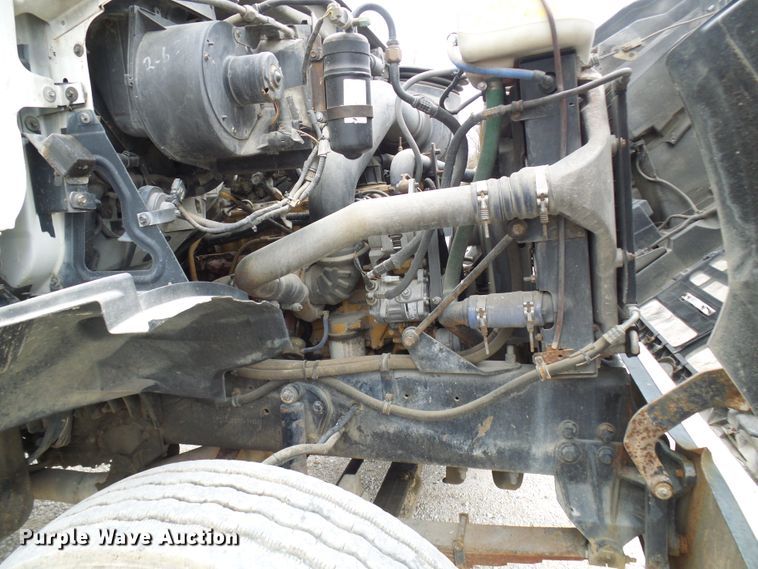 image for item DL0902 2000 Sterling L7500  refuse truck