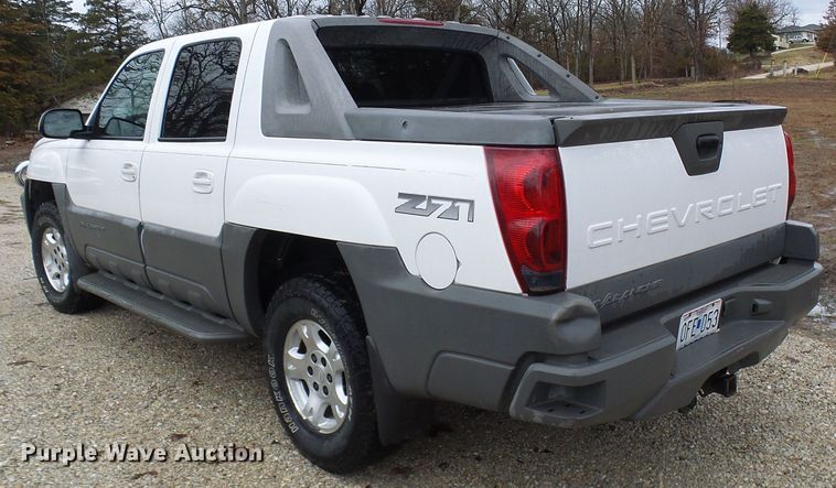 image for item DL0906 2002 Chevrolet Avalanche  Crew Cab pickup truck