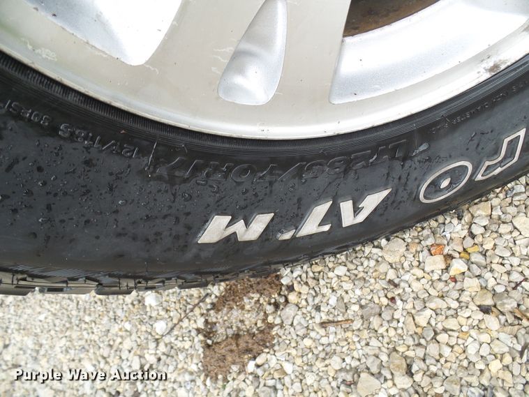 image for item DL0906 2002 Chevrolet Avalanche  Crew Cab pickup truck