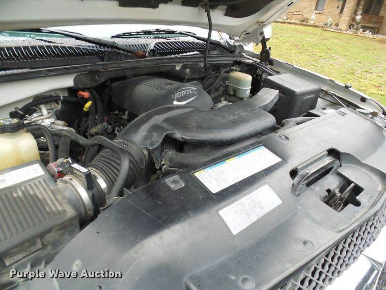 image for item DL0906 2002 Chevrolet Avalanche  Crew Cab pickup truck