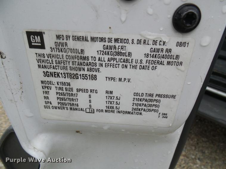 image for item DL0906 2002 Chevrolet Avalanche  Crew Cab pickup truck