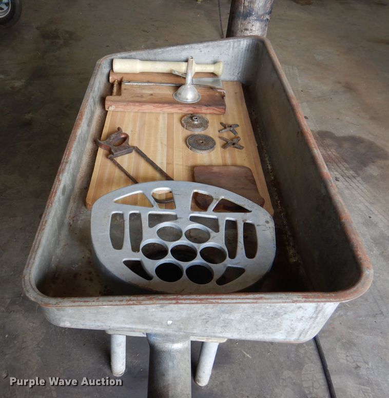 image for item DL2224 Hobart 4046  meat grinder