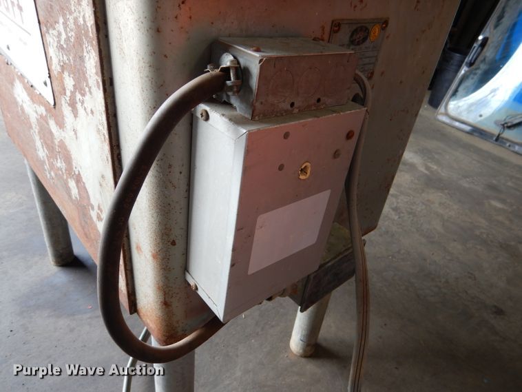 image for item DL2224 Hobart 4046  meat grinder