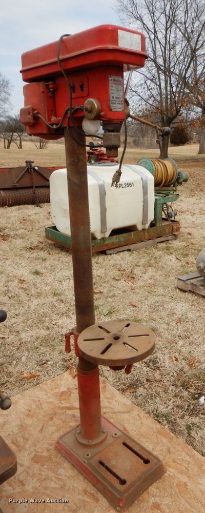 Tools in Bonner Springs, KS | Item 