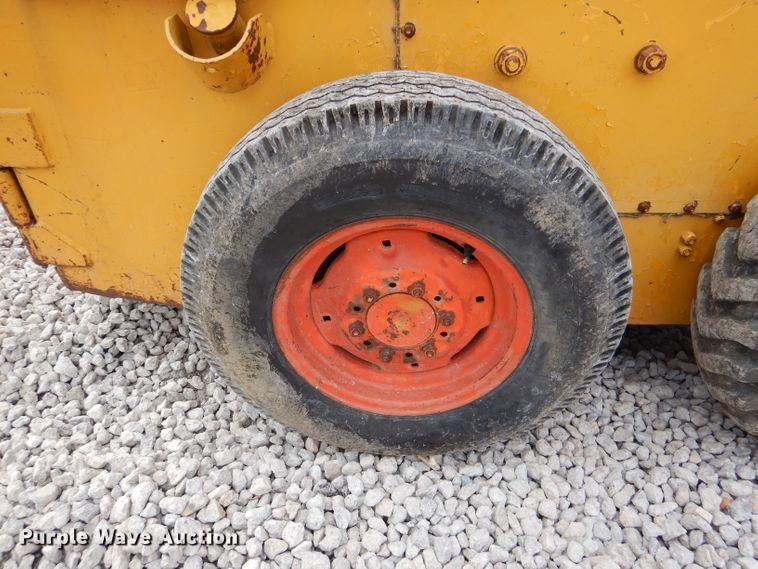 image for item DL2244 Case 1737  skid steer loader