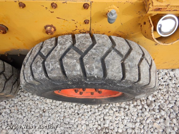 image for item DL2244 Case 1737  skid steer loader