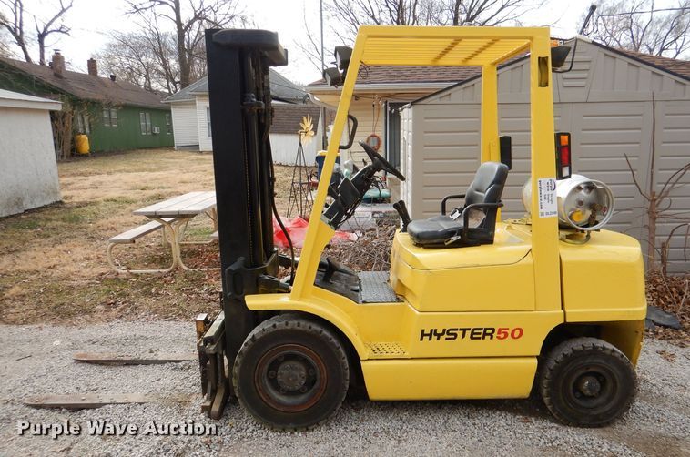image for item DL2246 Hyster H50XM  forklift