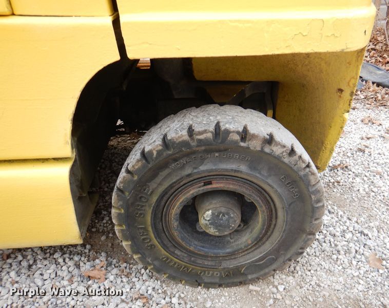 image for item DL2246 Hyster H50XM  forklift