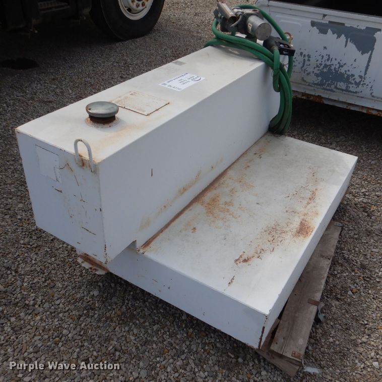 image for item DL4772 (2) L-shaped fuel tanks